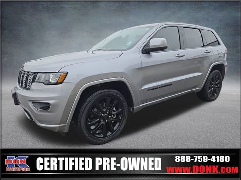 Certified 2021 Jeep Grand Cherokee Laredo X image 4