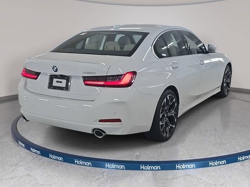 Used 2026 BMW 330i Sedan w/ Premium Package RWD image 4