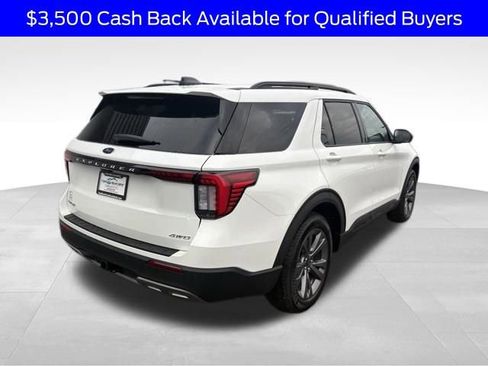 New 2026 Ford Explorer Active w/ Active Comfort Package image 3