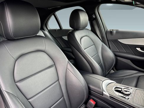 Used 2021 Mercedes-Benz C 300 Sedan image 32