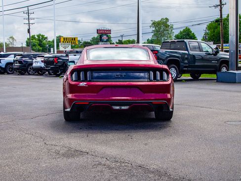 Used 2017 Ford Mustang GT Premium w/ GT Performance Package RWD image 6