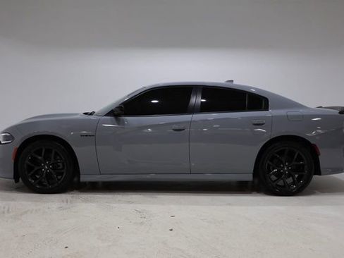 Used 2022 Dodge Charger R/T w/ Blacktop Package RWD image 4