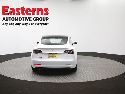 Used 2022 Tesla Model 3 Long Range AWD/4WD image 34