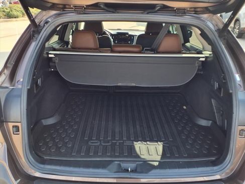 Used 2020 Subaru Outback Touring w/ Popular Package #2 image 25