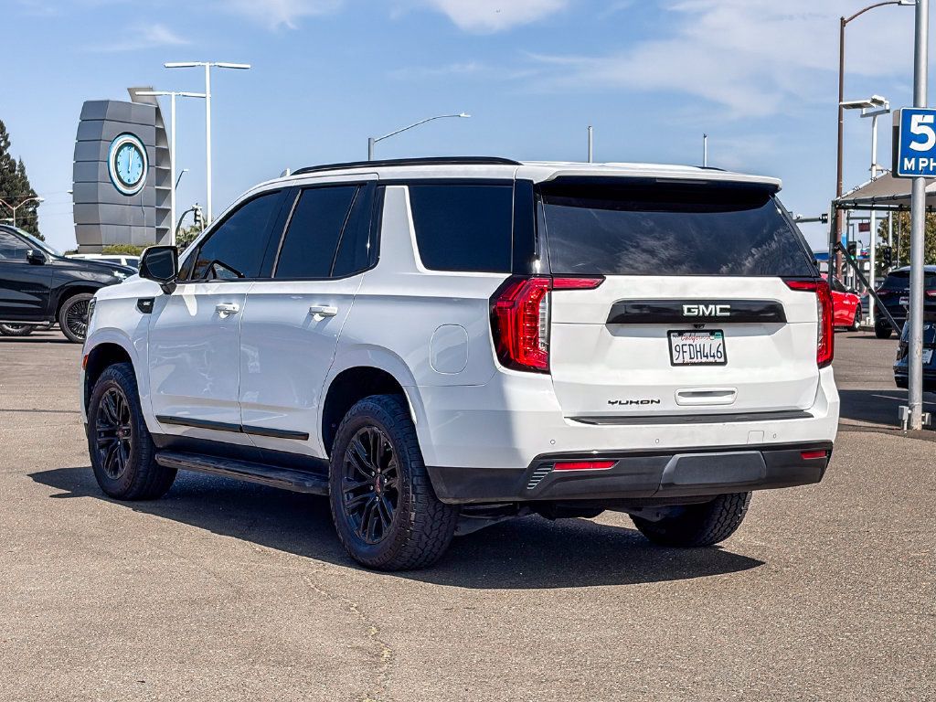 Used 2022 GMC Yukon SLT w/ SLT Luxury Package AWD/4WD image 2