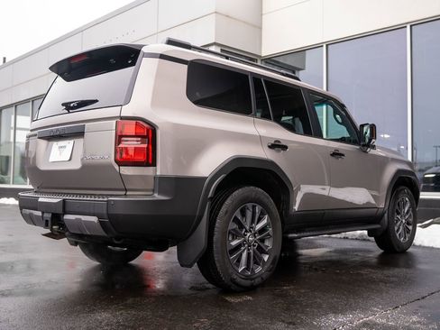 Used 2025 Toyota Land Cruiser w/ Premium Package image 9