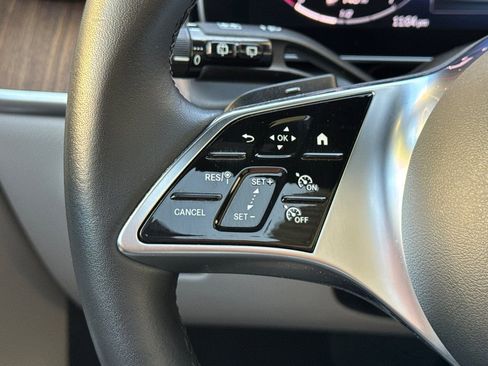 Certified 2024 Mercedes-Benz GLC 300 image 28