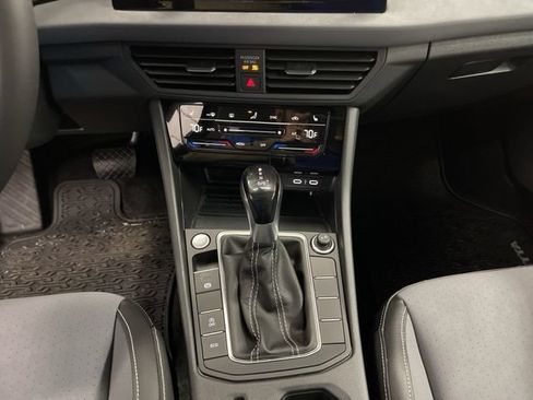 New 2026 Volkswagen Jetta SE FWD image 22