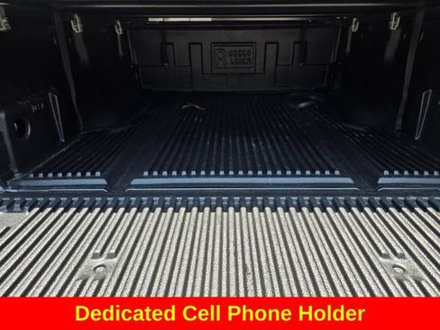 Used 2021 Nissan Titan SV w/ SV Convenience Package AWD/4WD image 17