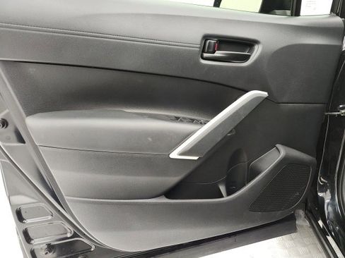 Used 2025 Toyota Corolla Cross LE image 20