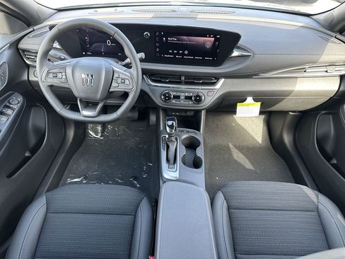 New 2026 Buick Envista Preferred w/ Convenience I Package image 2