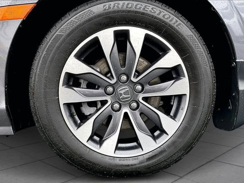 Used 2024 Honda Odyssey EX-L image 11