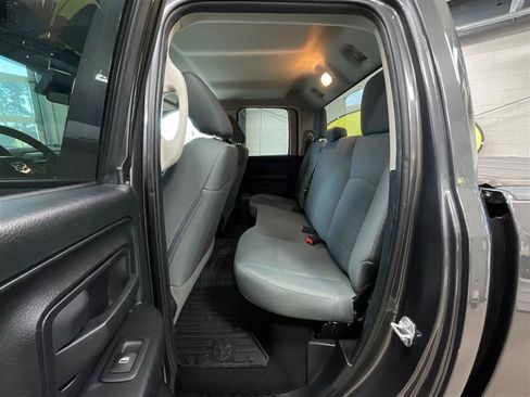 Used 2017 RAM 1500 Express AWD/4WD image 20
