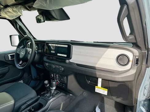 New 2026 Jeep Gladiator Willys image 30