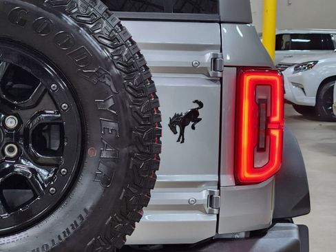 Used 2024 Ford Bronco Wildtrak AWD/4WD image 22