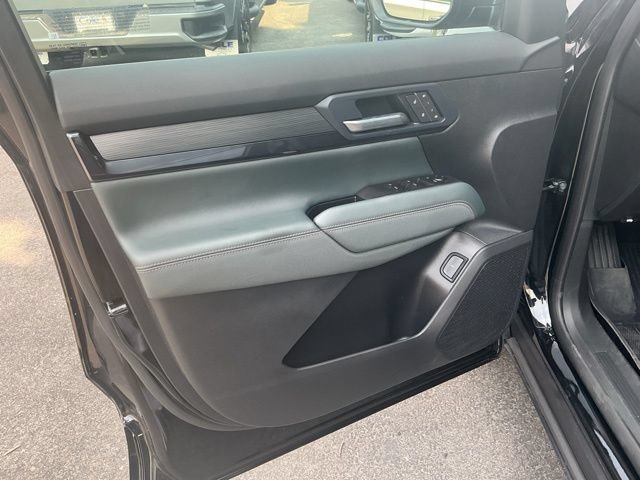 Used 2026 GMC Terrain AT4 w/ Convenience Package III AWD/4WD image 18