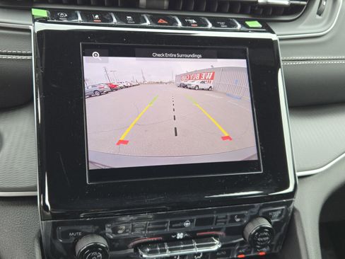 New 2025 Jeep Grand Cherokee L Altitude image 8