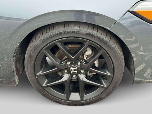 Used 2024 Honda Civic Sport image 9