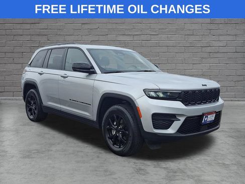 Used 2024 Jeep Grand Cherokee Altitude AWD/4WD image 1