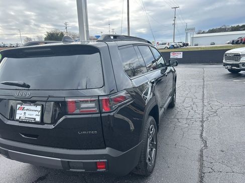 New 2026 Jeep Cherokee Laredo image 6