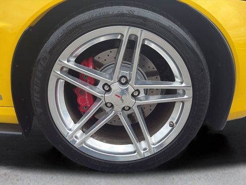 Used 2006 Chevrolet Corvette Z06 w/ Preferred Equipment Group RWD image 50