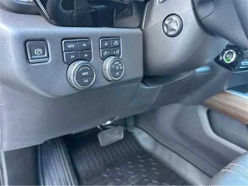 Used 2023 Chevrolet Silverado 1500 High Country w/ Z71 Off-Road Package image 34