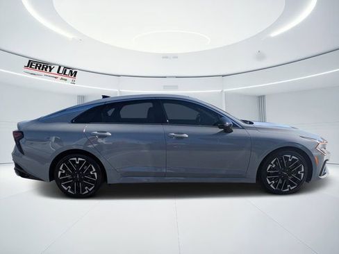 Used 2025 Kia K5 GT FWD image 2
