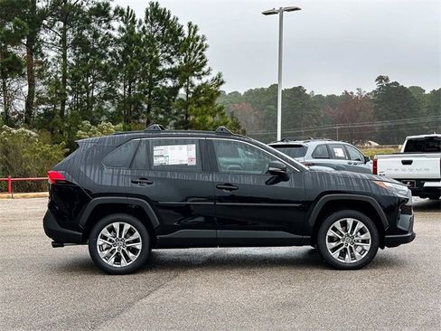 New 2025 Toyota RAV4 XLE Premium image 9