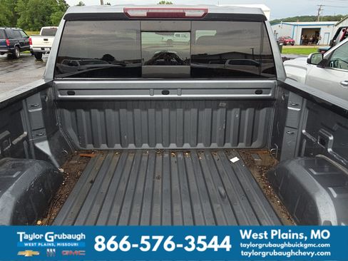 Used 2021 GMC Sierra 1500 SLT w/ SLT Convenience Package AWD/4WD image 6