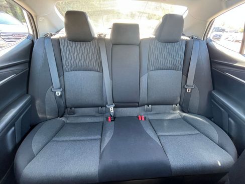 Used 2025 Toyota Camry LE image 33