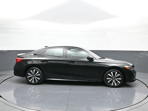 Certified 2023 Honda Civic EX image 5