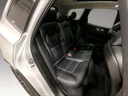 Certified 2023 Volvo XC60 B5 Plus w/ Climate Package AWD/4WD image 25