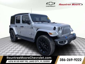 Used 2022 Jeep Wrangler Unlimited Sahara AWD/4WD video 1