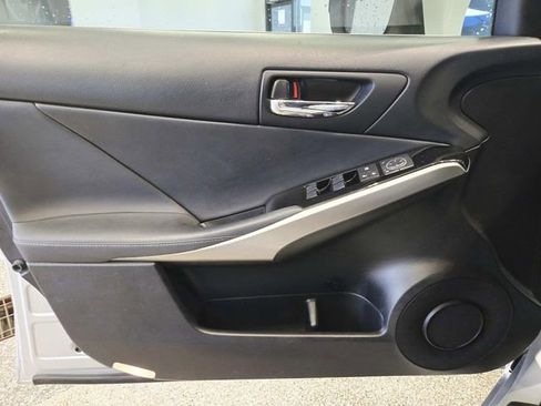 Used 2016 Lexus IS 300 AWD image 30