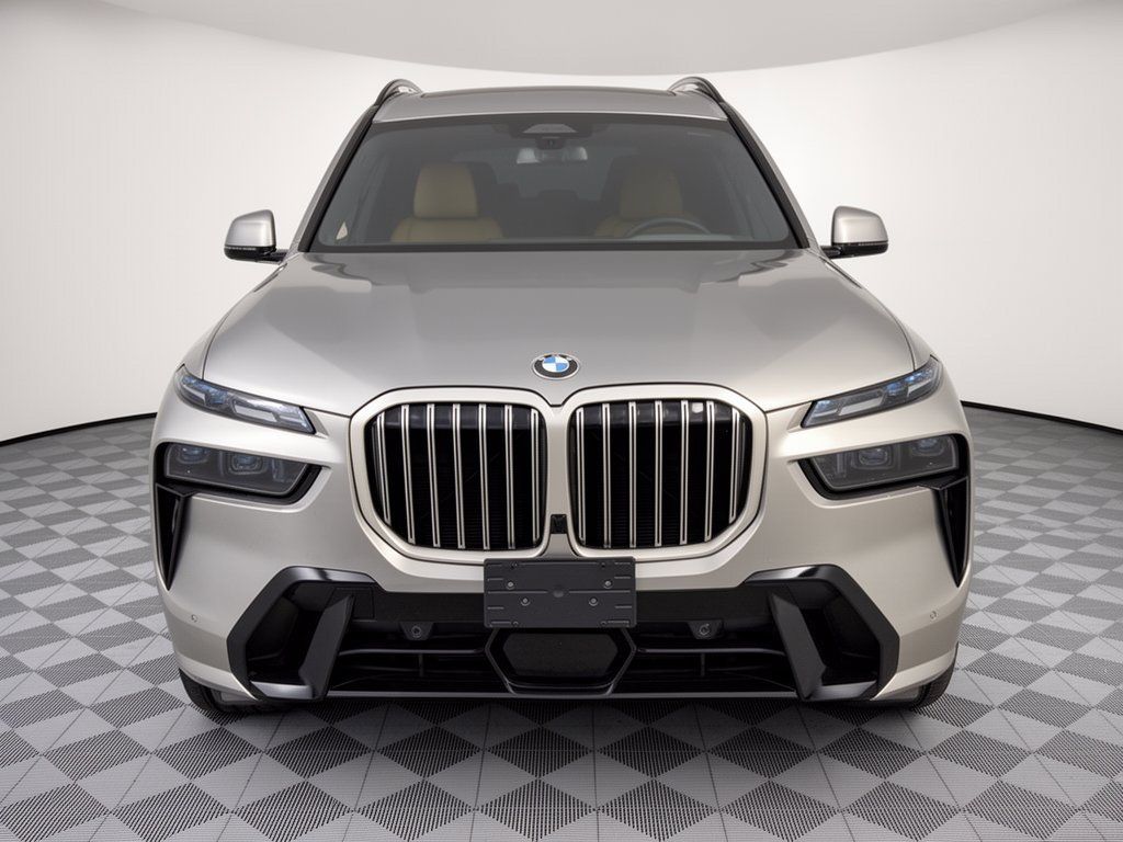 Used 2026 BMW X7 xDrive40i w/ Executive Package AWD/4WD image 6