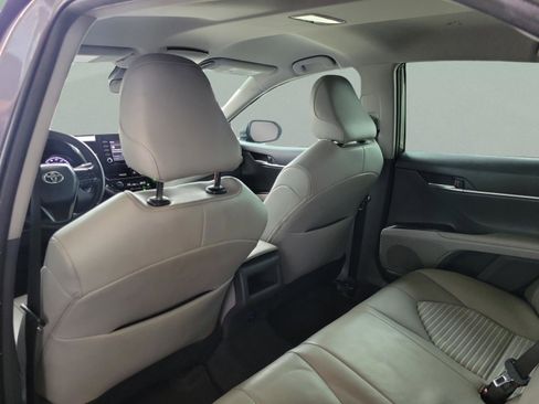 Used 2024 Toyota Camry SE image 15