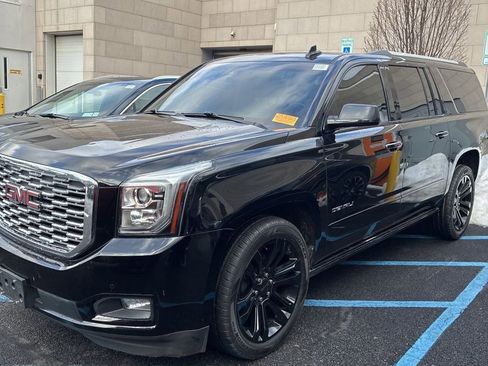 Used 2018 GMC Yukon XL Denali w/ Denali Ultimate Package image 2