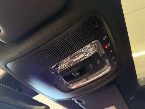Certified 2022 Mercedes-Benz CLA 250 4MATIC image 32