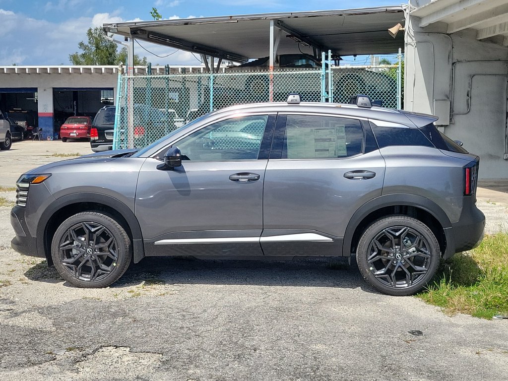 New 2027 Nissan Kicks SR FWD image 9