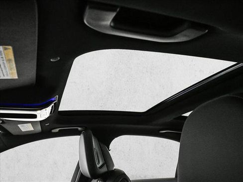 Certified 2025 Mercedes-Benz C 300 4MATIC Sedan image 17