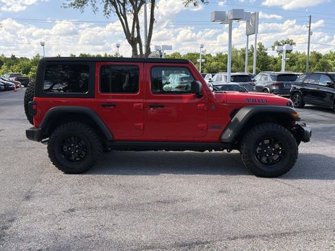 Used 2025 Jeep Wrangler Unlimited Sport S 4xe AWD/4WD image 2