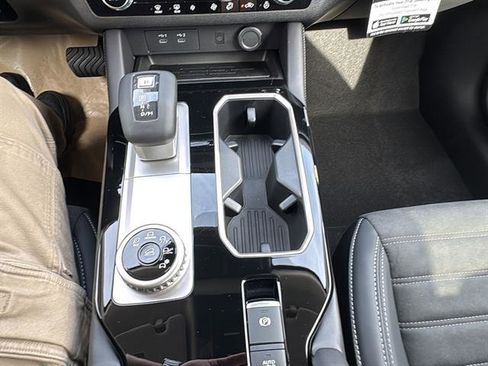 New 2026 Mitsubishi Outlander SE image 26