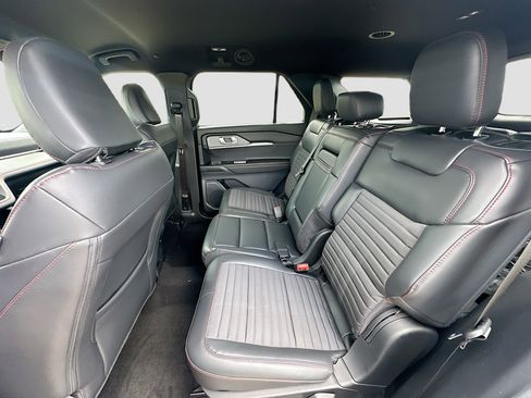 New 2026 Ford Explorer ST-Line RWD image 17