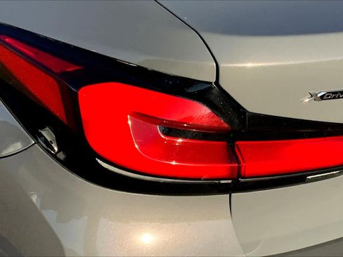 Used 2022 BMW 530i xDrive image 29