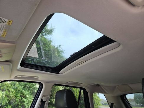 Used 2011 Land Rover Range Rover Sport HSE LUX AWD/4WD image 24