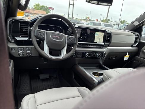 New 2026 GMC Sierra 2500 SLT w/ SLT Premium Package AWD/4WD image 18