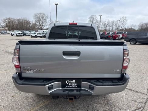 Used 2014 Toyota Tacoma 4x4 Double Cab w/ TRD Sport Package image 3