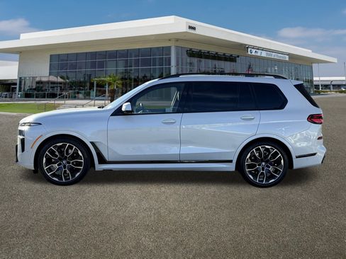 Certified 2024 BMW X7 xDrive40i w/ M Sport Package image 6