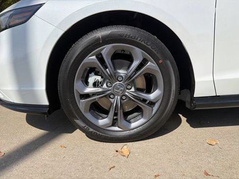 New 2026 Honda Accord EX-L image 9
