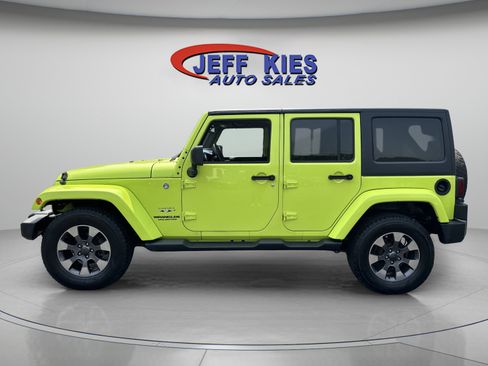 Used 2016 Jeep Wrangler Unlimited Sahara w/ Connectivity Group image 4
